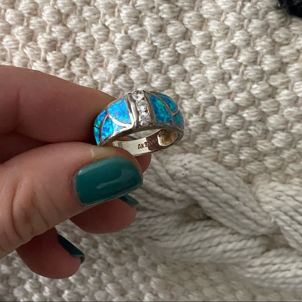 Vintage 925 Sterling Silver Blue Fire Opal Ring - Picture 4 of 12